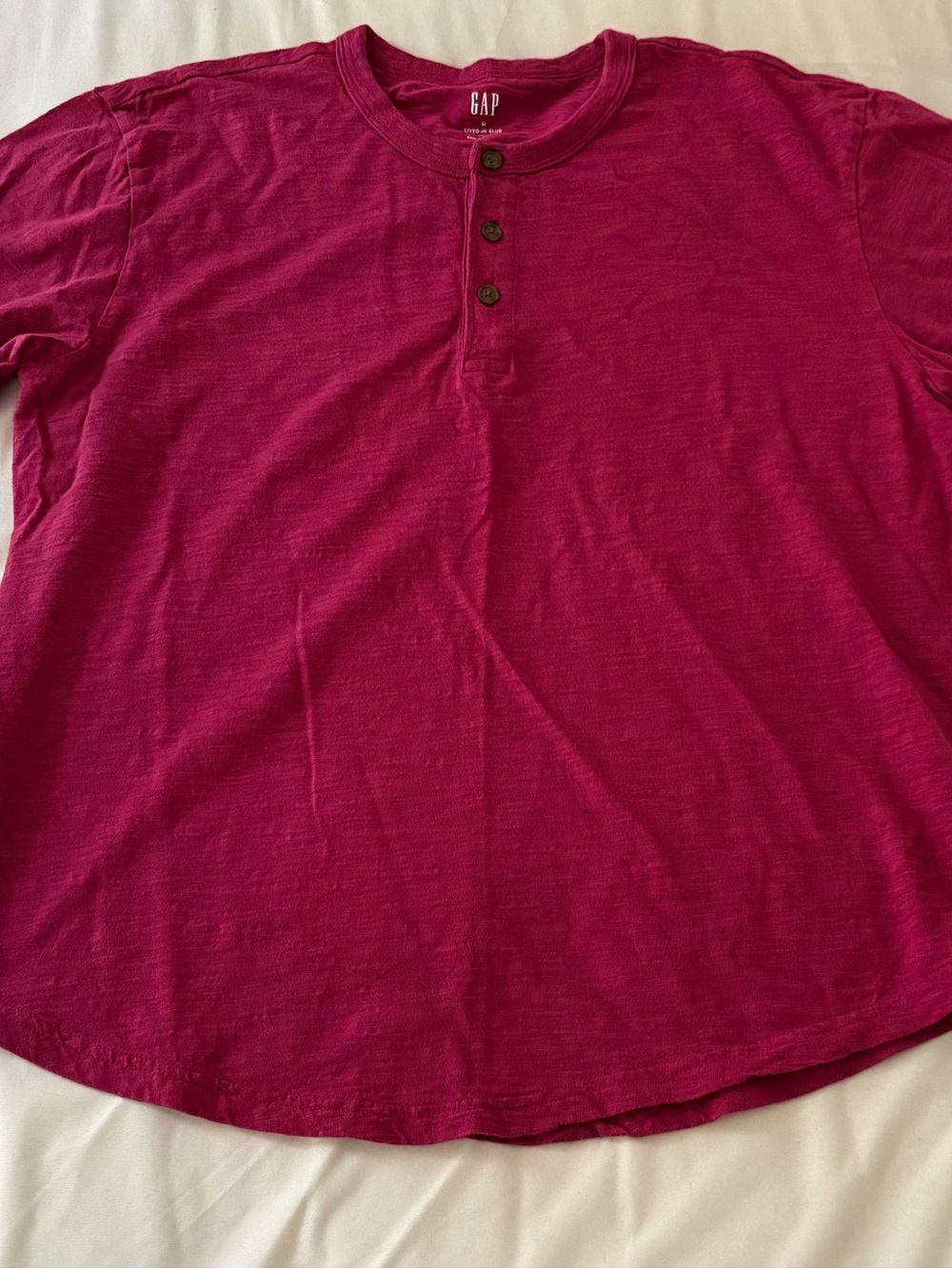 GAP Factory Men’s Lived-In Relaxed Curved Hem Henley T-Shirt